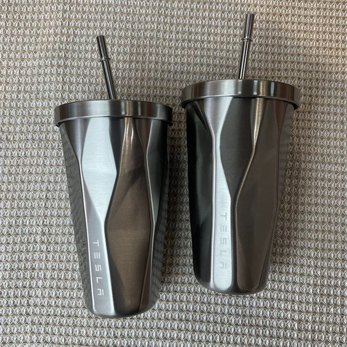 TESLA® STAINLESS STEEL TUMBLER